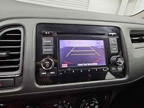 Used 2017 Honda HR-V LX image 16