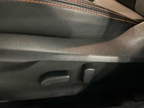 Used 2023 Subaru Crosstrek 2.5i Limited image 11