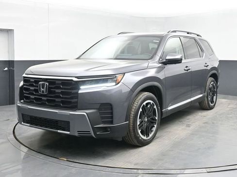 New 2026 Honda Pilot Touring image 5