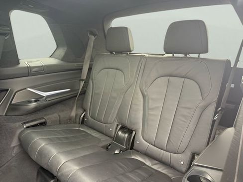 Used 2019 BMW X7 xDrive50i w/ M Sport Package image 11