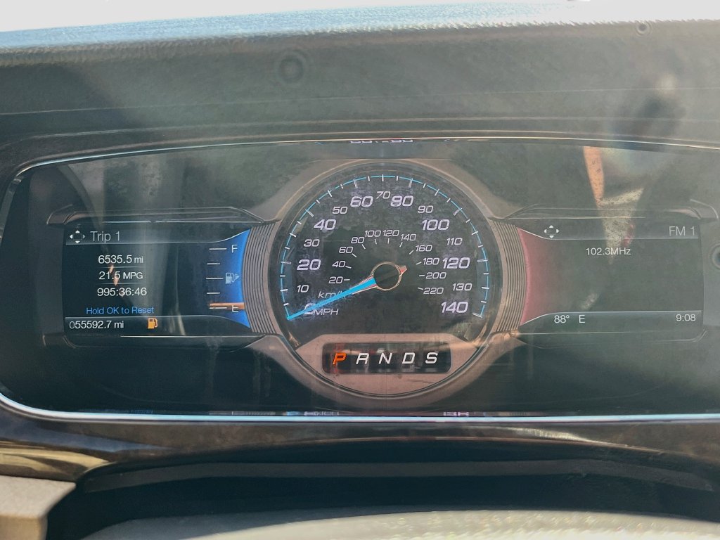 Used 2019 Ford Taurus Limited FWD image 12