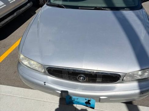 Used 2003 Buick Century Custom FWD image 2