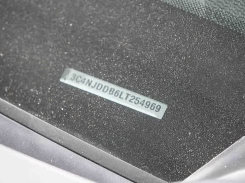 Used 2020 Jeep Compass Trailhawk w/ Safety & Security Group image 28