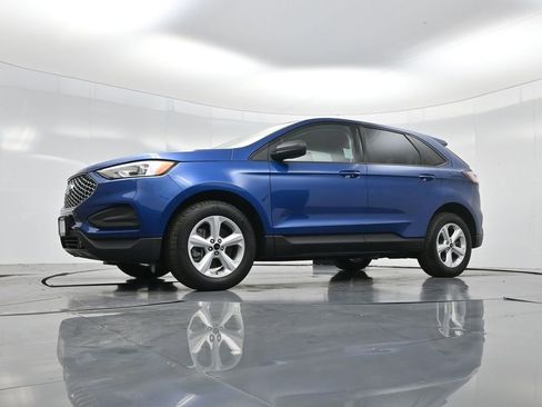 Used 2024 Ford Edge SE image 43