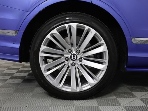 Used 2023 Bentley Bentayga Speed image 18
