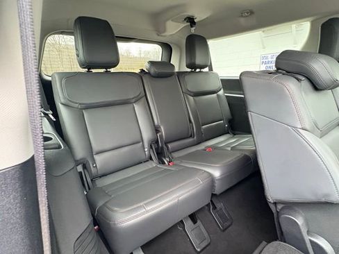 Used 2025 Ford Expedition Max Active image 32