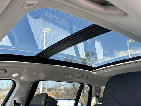 Certified 2025 BMW X7 xDrive40i w/ Executive Package image 26