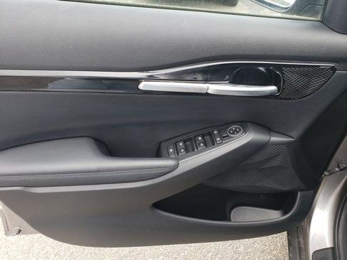 Certified 2024 Kia Seltos S AWD/4WD image 12