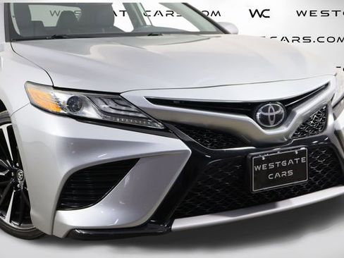 Used 2019 Toyota Camry XSE image 39