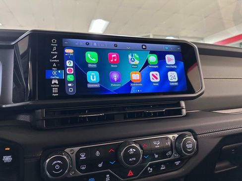 Used 2024 Jeep Wrangler High Altitude AWD/4WD image 25