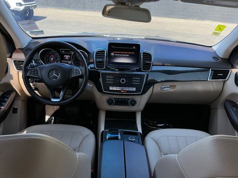 Used 2018 Mercedes-Benz GLE 350 w/ Premium 1 Package image 15