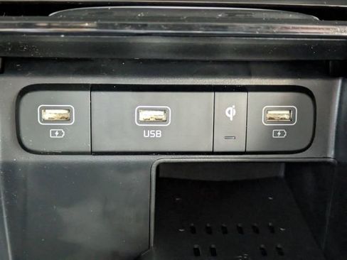 Used 2022 Kia Sorento SX image 24