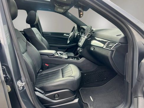 Used 2018 Mercedes-Benz GLS 450 4MATIC image 33