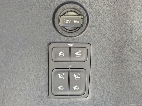 Used 2021 Hyundai Palisade SEL w/ Premium Package FWD image 13