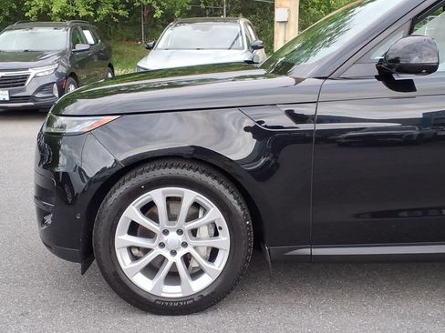 Used 2024 Land Rover Range Rover Sport SE AWD/4WD image 7