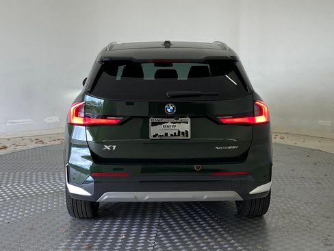 Used 2025 BMW X1 xDrive28i w/ Technology Package image 9