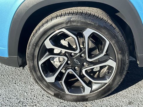 Certified 2025 Chevrolet Trax RS image 13