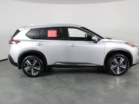 Certified 2021 Nissan Rogue Platinum FWD image 12