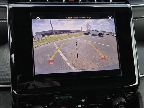 New 2025 Jeep Grand Cherokee L Altitude image 13