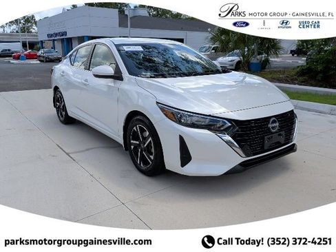 Used 2024 Nissan Sentra SV FWD image 1