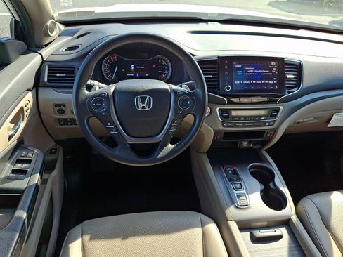 Used 2023 Honda Ridgeline RTL image 11