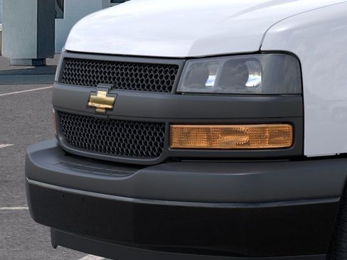 New 2026 Chevrolet Express 2500 w/ Driver Convenience Package RWD image 37