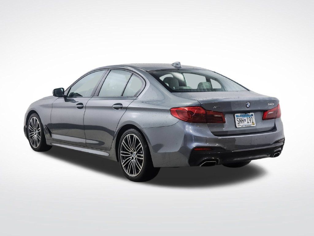 Used 2019 BMW 540i xDrive w/ M Sport Package AWD/4WD image 3