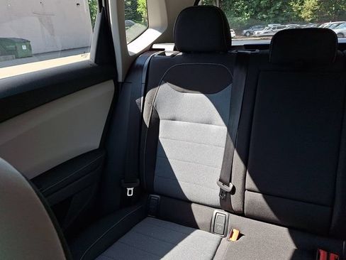 Certified 2025 Volkswagen Taos S AWD/4WD image 18