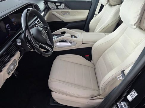 New 2026 Mercedes-Benz GLS 580 4MATIC image 6