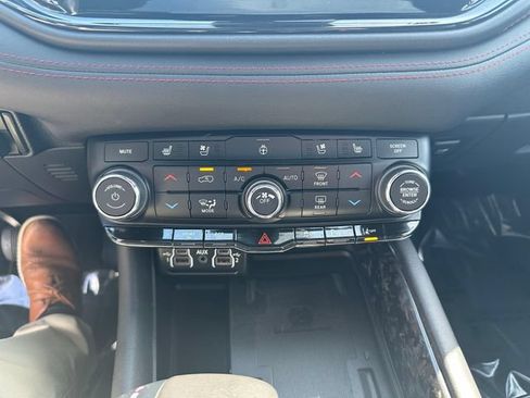Used 2023 Dodge Durango R/T AWD/4WD image 18