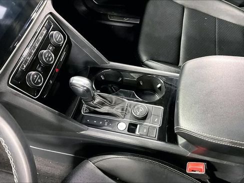 Used 2023 Volkswagen Atlas SE AWD/4WD image 18