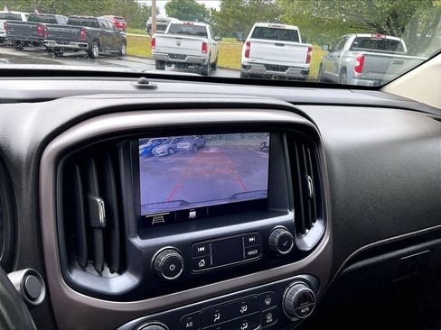 Used 2022 GMC Canyon AT4 w/ Trailering Package AWD/4WD image 16