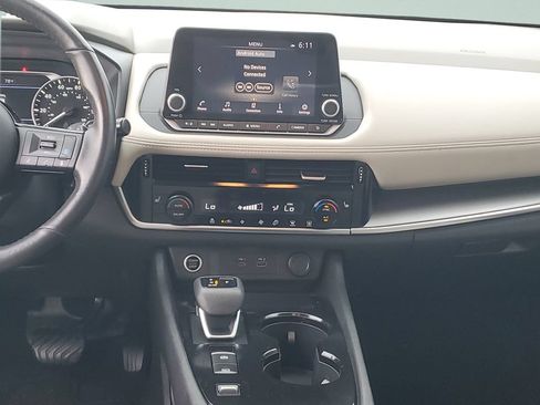 Used 2022 Nissan Rogue SV w/ SV Premium Package FWD image 20