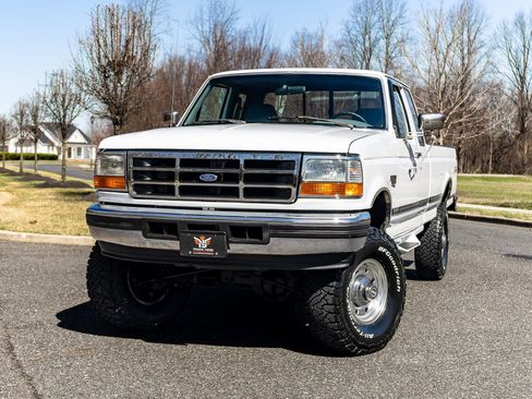 Used 1997 Ford F250 4x4 SuperCab Heavy Duty image 2