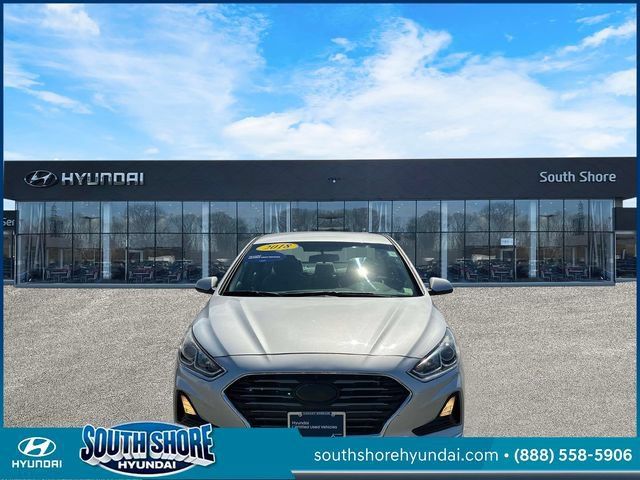 Used 2018 Hyundai Sonata SE FWD image 2