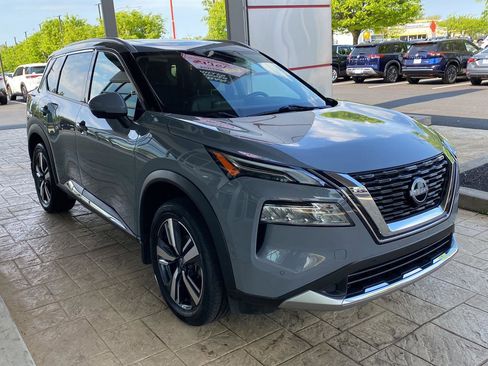 Certified 2023 Nissan Rogue Platinum w/ Platinum Premium Package AWD/4WD image 3