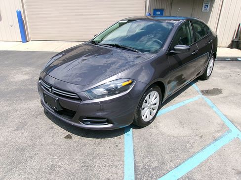 Used 2014 Dodge Dart SXT image 1