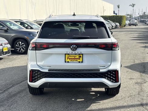 New 2026 Volkswagen Tiguan SEL R-Line image 4
