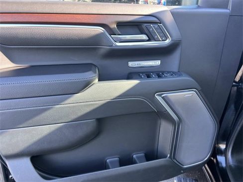 Used 2024 GMC Sierra 1500 Denali w/ Denali Reserve Package image 13