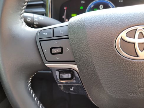 Certified 2025 Toyota Camry SE image 29