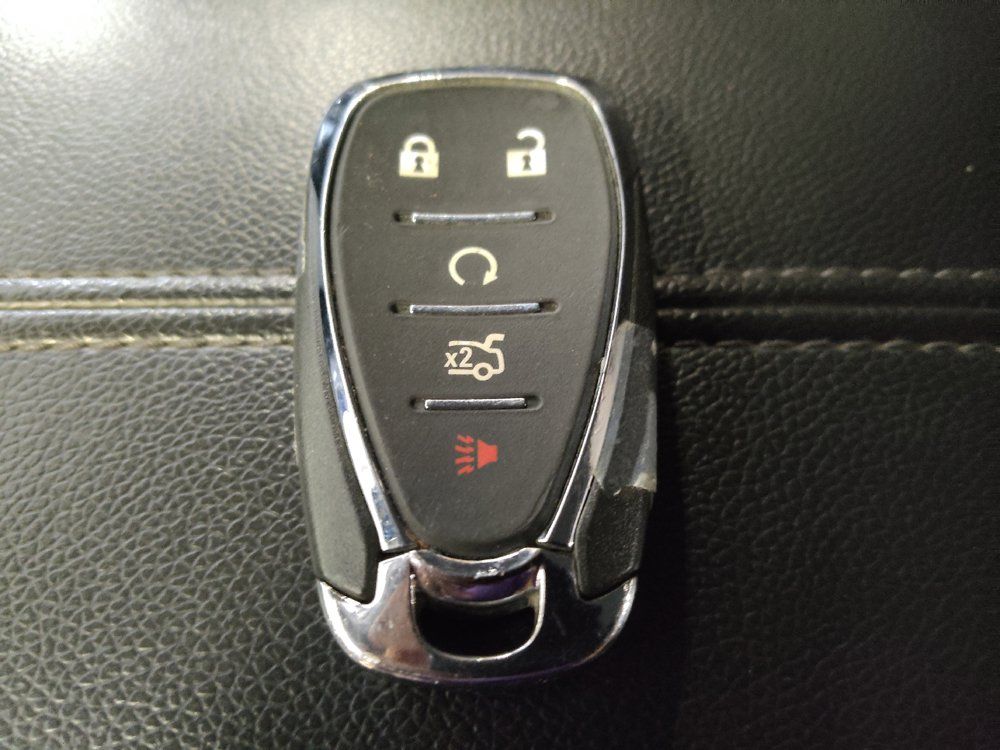 Used 2025 Chevrolet Malibu LT FWD image 32