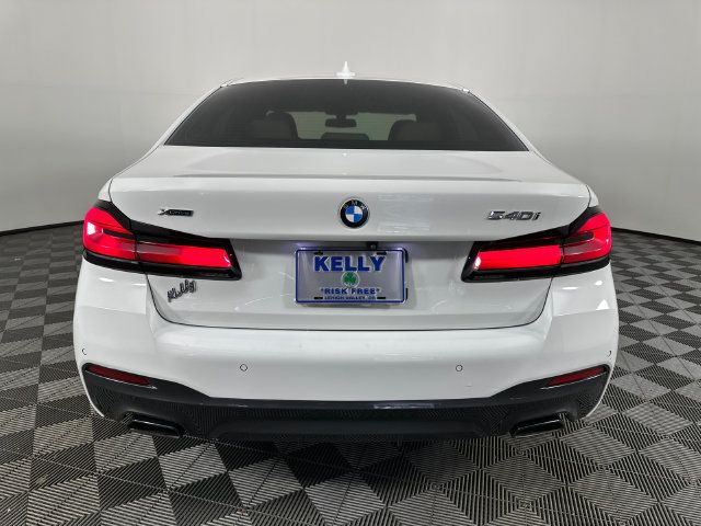 Used 2021 BMW 540i xDrive w/ M Sport Package AWD/4WD image 28