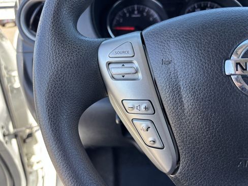 Used 2016 Nissan Versa SV FWD image 28