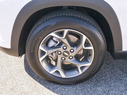 New 2026 Chevrolet Trax LT w/ Driver Confidence Package image 5