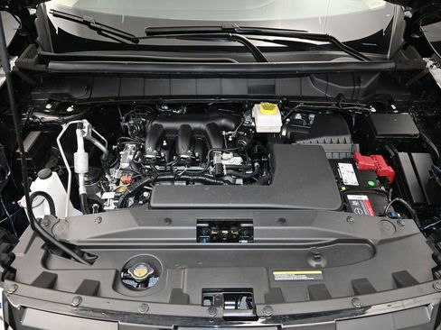 Used 2025 Nissan Pathfinder SV AWD/4WD image 29