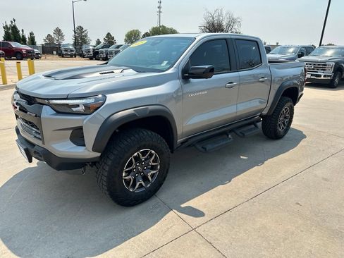 Certified 2025 Chevrolet Colorado ZR2 w/ Technology Package AWD/4WD image 29
