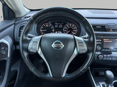 Used 2013 Nissan Altima 2.5 SV FWD image 29