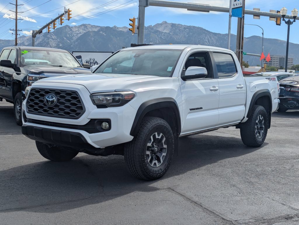Used 2023 Toyota Tacoma TRD Off-Road AWD/4WD image 11