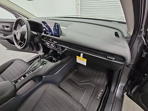 New 2026 Honda HR-V LX image 34