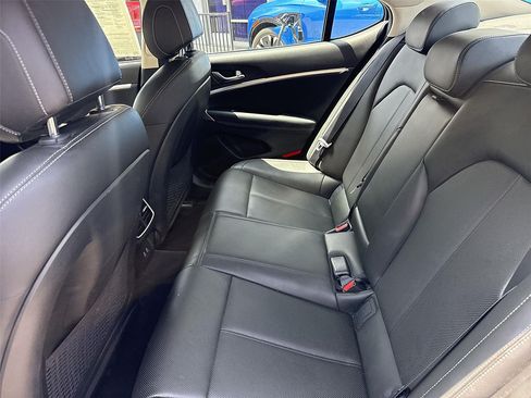 Used 2025 Genesis G70 2.5T AWD/4WD image 23